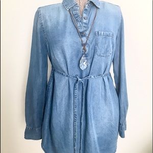 Liz Lange Maternity top/dress